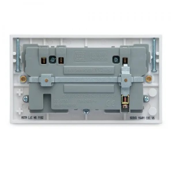 BG 白色方角2USB 3.1A雙位牆壁插座 (922U3) BG 白色方角2USB 3.1A雙位牆壁插座 (922U3)