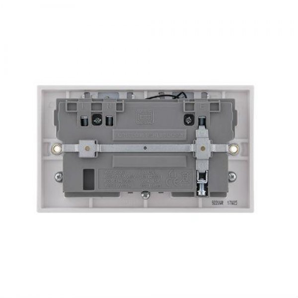 BG 白色方角1USB 2.1A雙位無線信號(WIFI)延伸器牆壁插座 (922UWR)