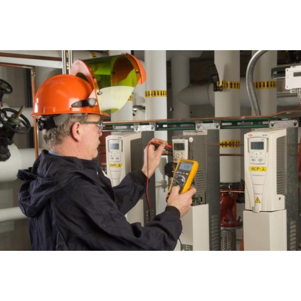 Fluke  179 TRMS數字萬用錶帶背光及溫度測量