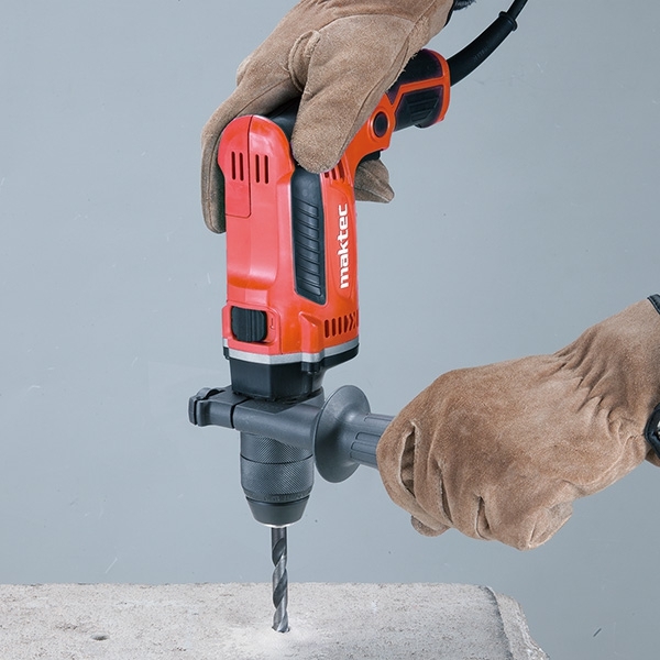 Makita 牧田 220V 衝擊電鑽 MT818 13mm (1/2")
