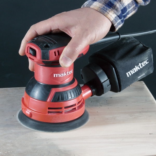 Makita 牧田 220V 平板軌道砂光機 MT924 125mm (5")
