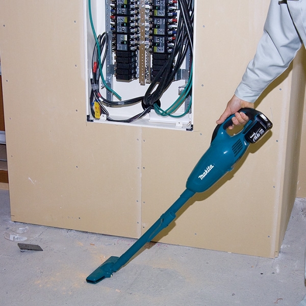 Makita 牧田 14.4V 吸塵(膠囊式)(扳機開關) BCL140Z (淨機)