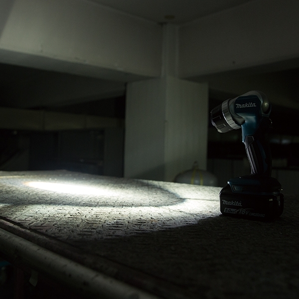 Makita 牧田 14.4V / 18V 充電式LED手電筒 DML808 (淨機)